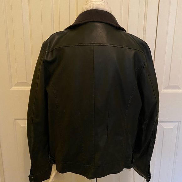 White turtle neck and leather jacket bundle - Picture 4 of 6